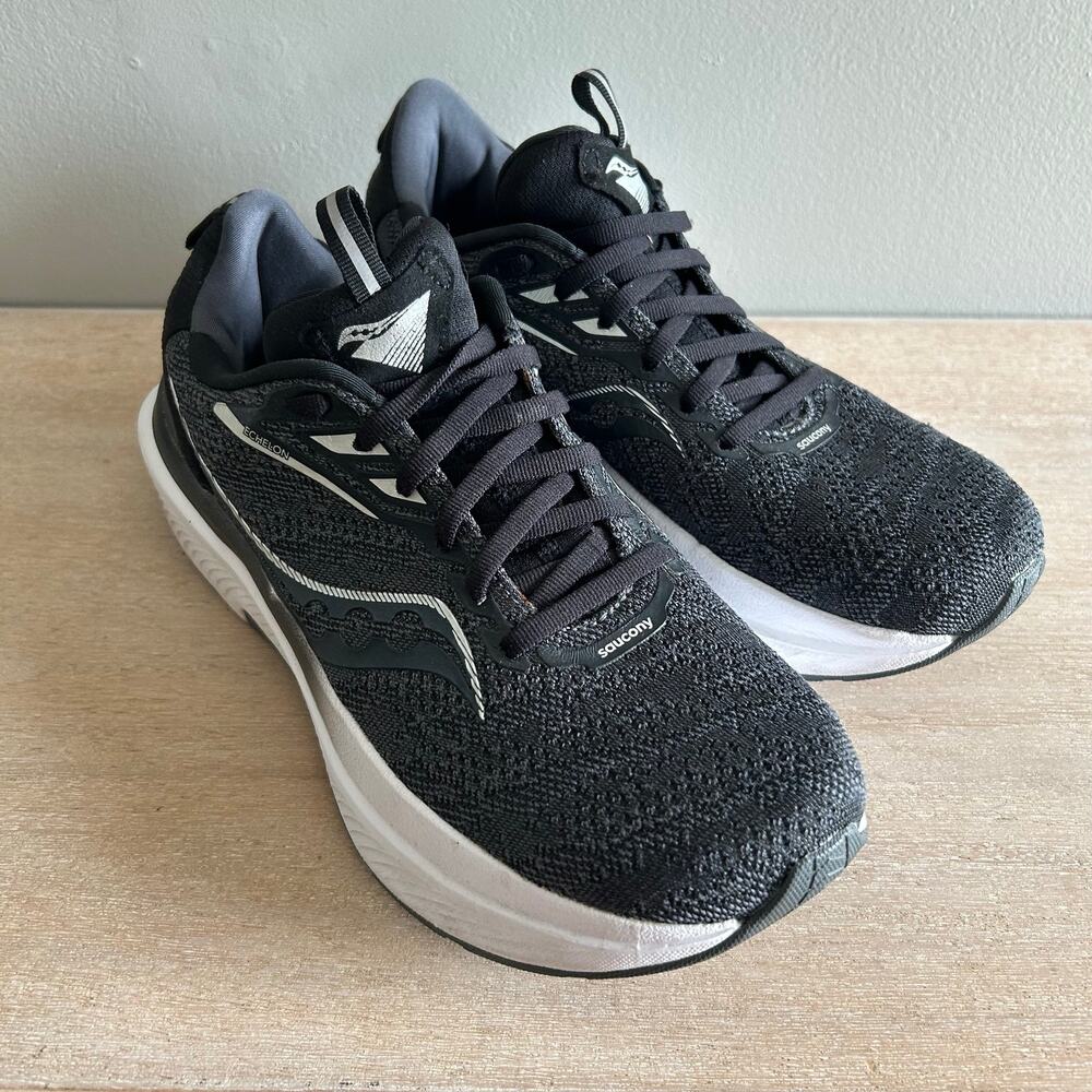 Saucony form fit black running sneakers women’s size 8.5
